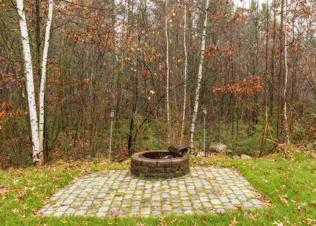 261 High Range Road Londonderry, NH 03053 - Photo 36 of 40