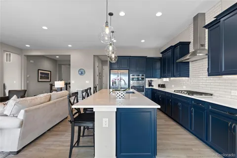 $949,000 | 7129 Canyonpoint Place, Castle Pines, CO 80108