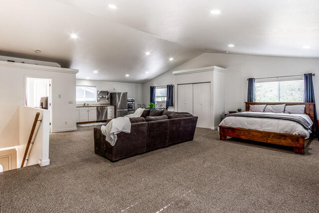 647 Northeast Innes Lane Bend, OR 97701 - Photo 31 of 51 647 Innes Ln Studio_1080px-5