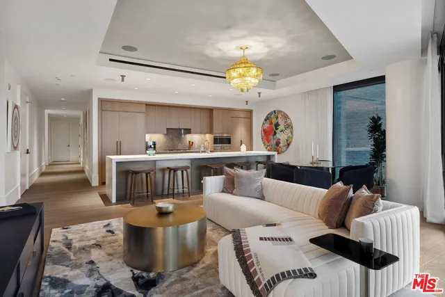 $3,395,000 | 8420 Sunset Boulevard, Unit 307, West Hollywood, CA 90069