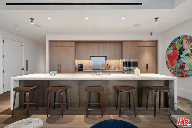 $3,395,000 | 8420 Sunset Boulevard, Unit 307, West Hollywood, CA 90069