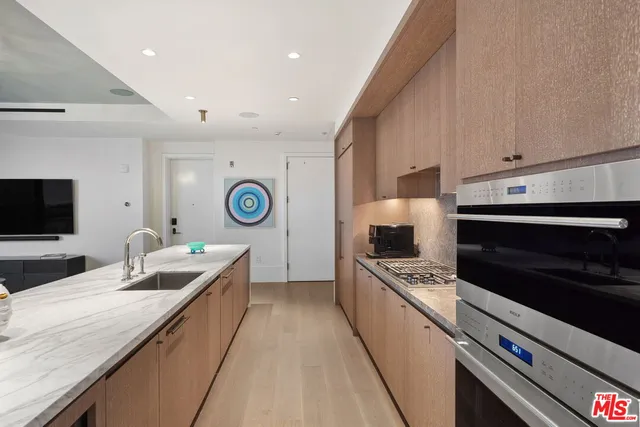 $3,395,000 | 8420 Sunset Boulevard, Unit 307, West Hollywood, CA 90069