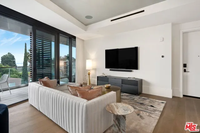$3,395,000 | 8420 Sunset Boulevard, Unit 307, West Hollywood, CA 90069