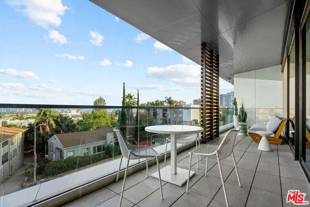 $3,395,000 | 8420 Sunset Boulevard, Unit 307, West Hollywood, CA 90069
