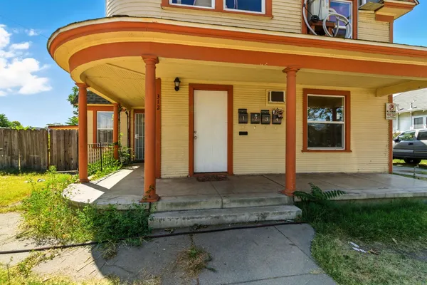 $815,000 | 312 West Main Street, Turlock, CA 95380