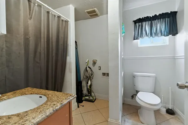 $815,000 | 312 West Main Street, Turlock, CA 95380