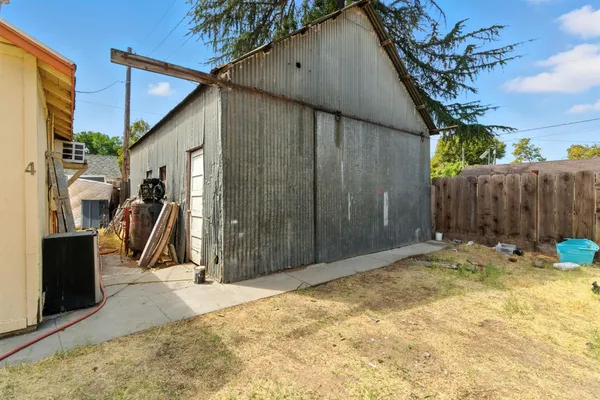 $815,000 | 312 West Main Street, Turlock, CA 95380