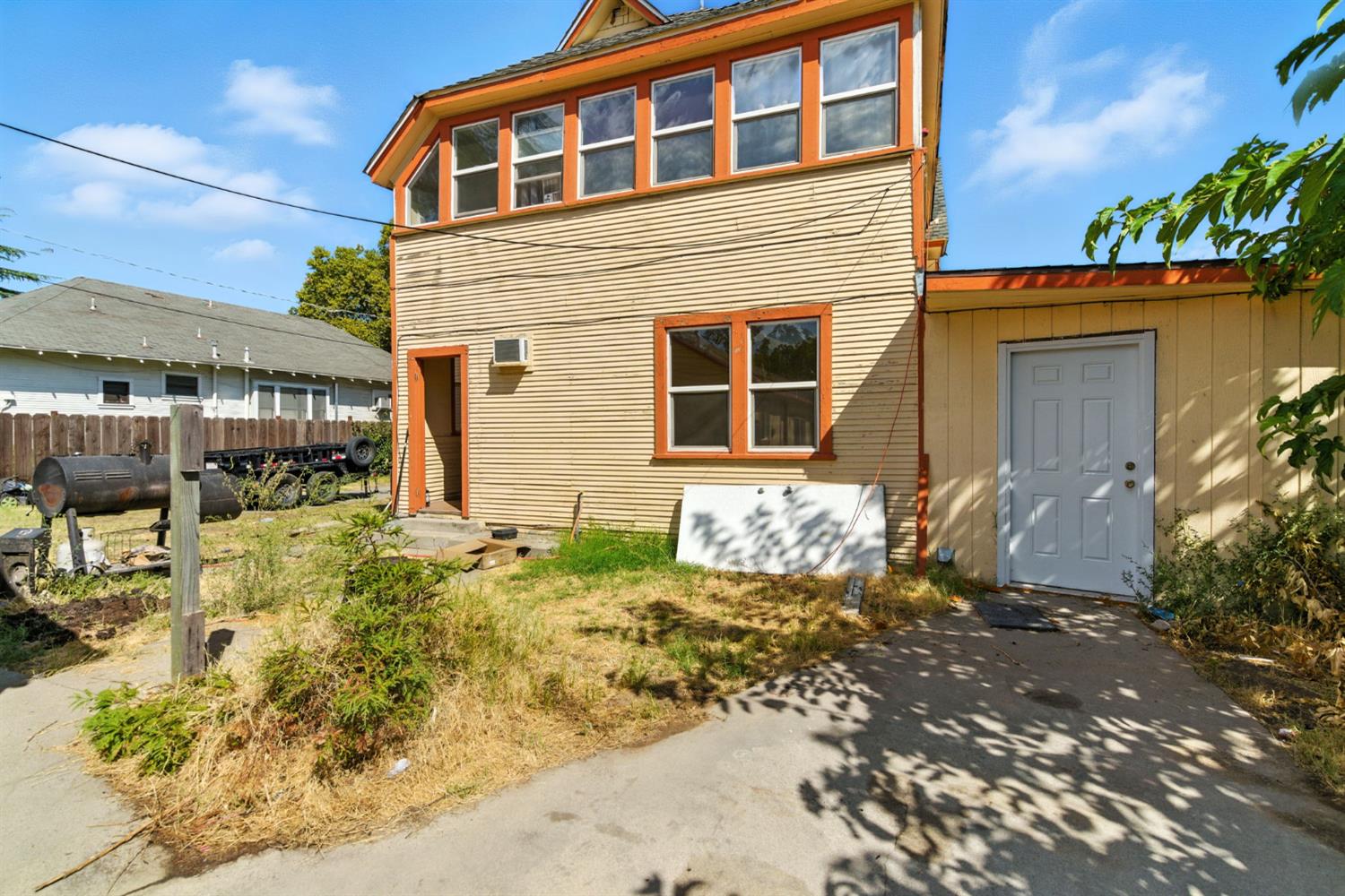 312 West Main Street Turlock, CA 95380 - Photo 64 of 84 a front view of a house with a yard
