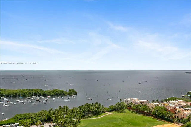 view of an outdoor space and yard