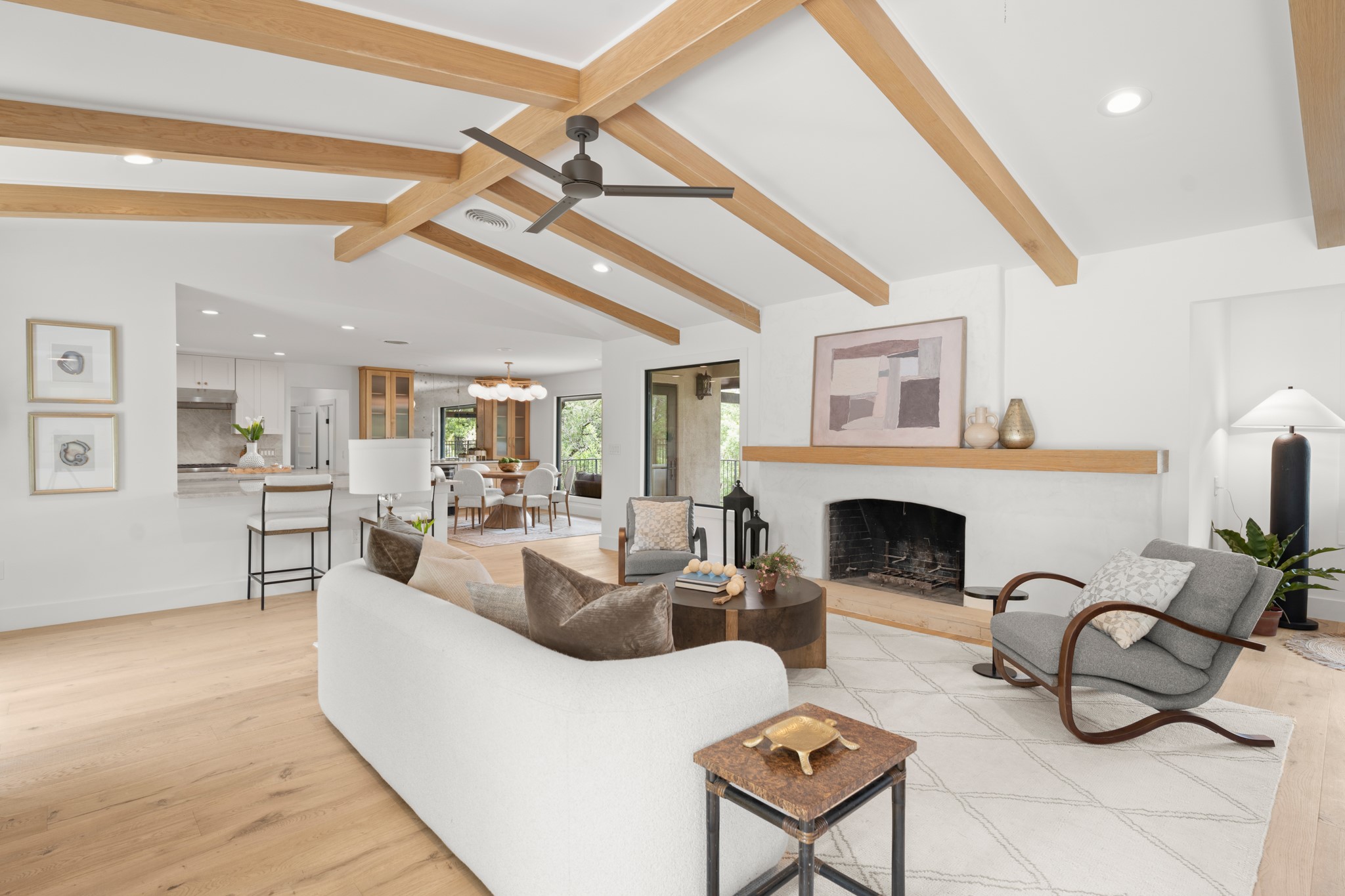1414 Redbud Trail, West Lake Hills