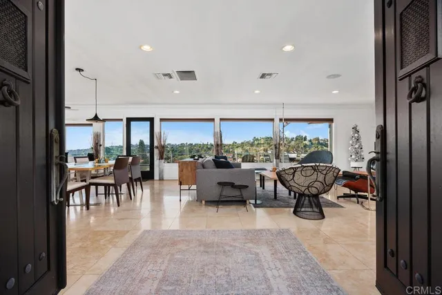 $1,590,000 | 2303 Snead Drive, Oceanside, CA 92056