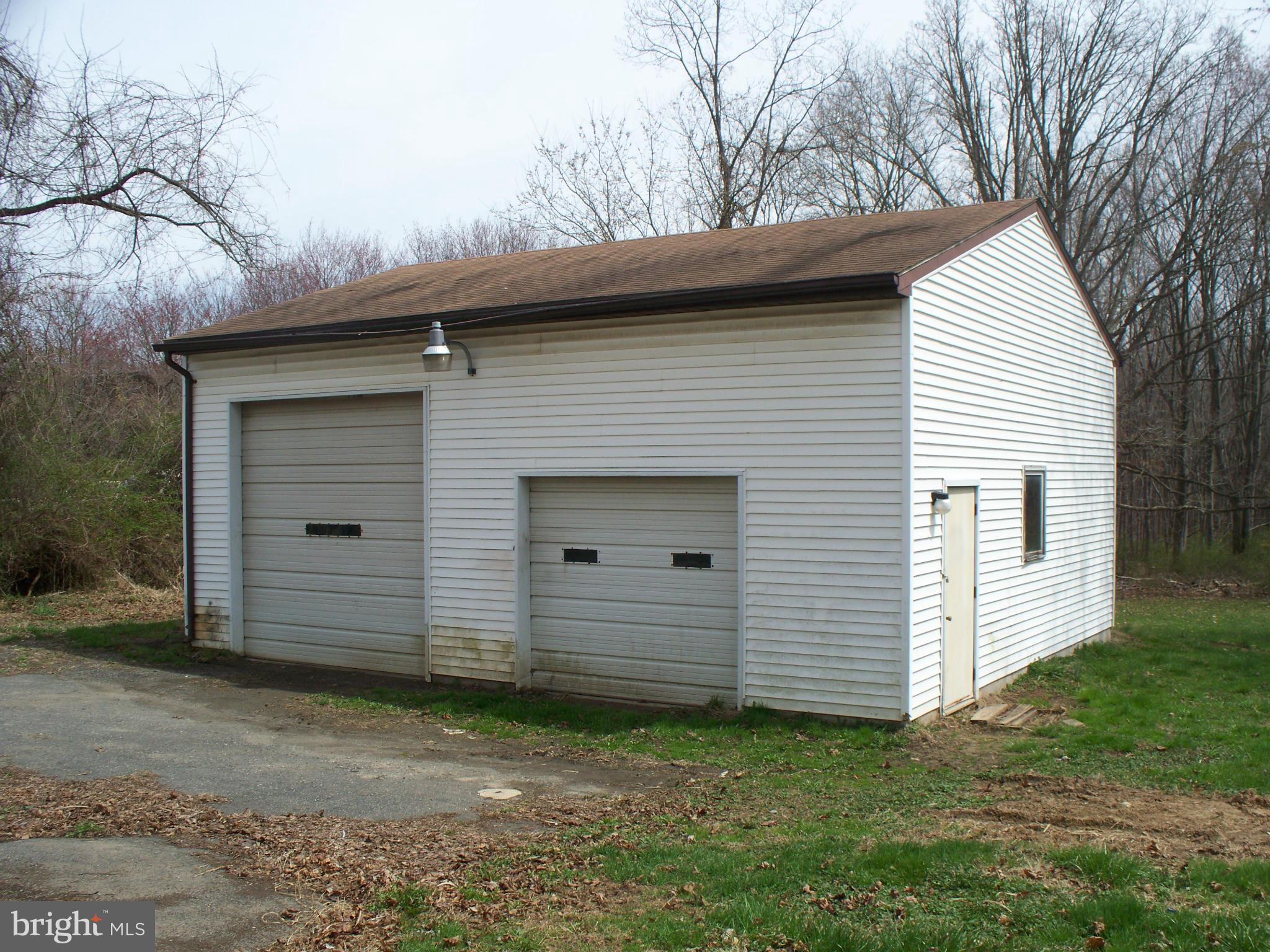 3609 Conowingo Road Street, MD 21154 - Photo 5 of 9 Garage/Shop
