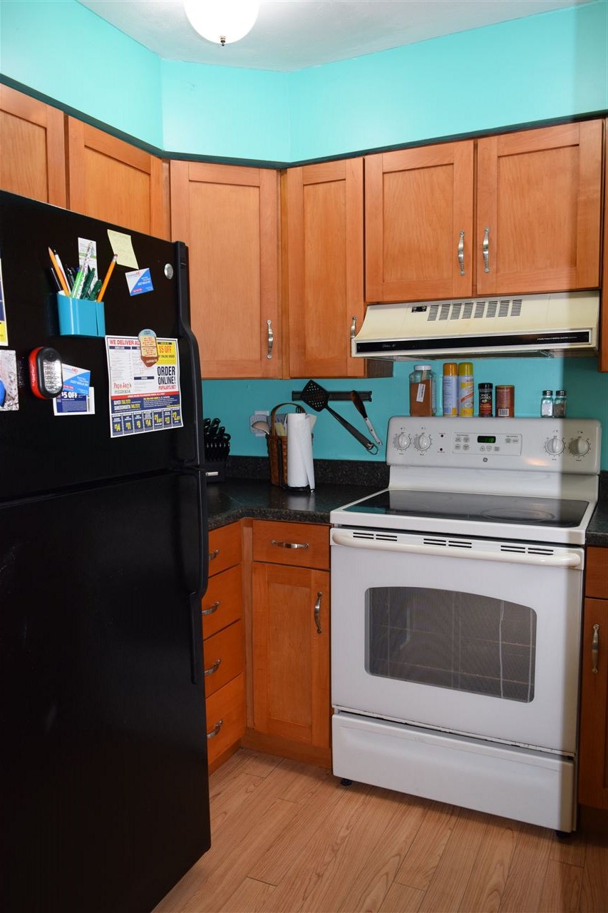 251 Knox Marsh Road, Unit 5 Dover, NH 03820 - Photo 3 of 12