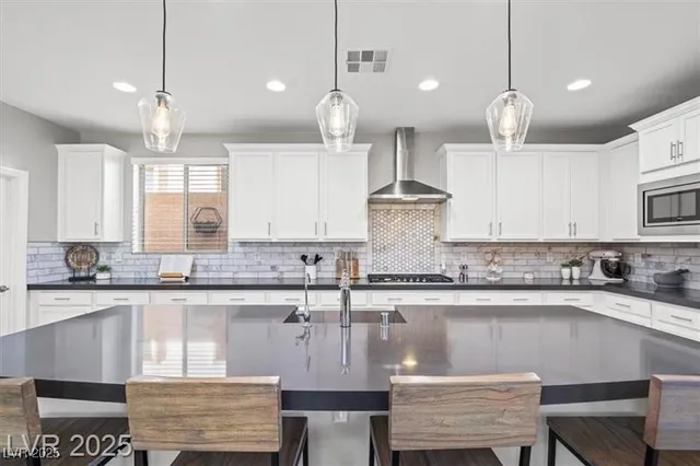 $725,000 | 9636 Wildflower Vista Avenue, Las Vegas, NV 89166