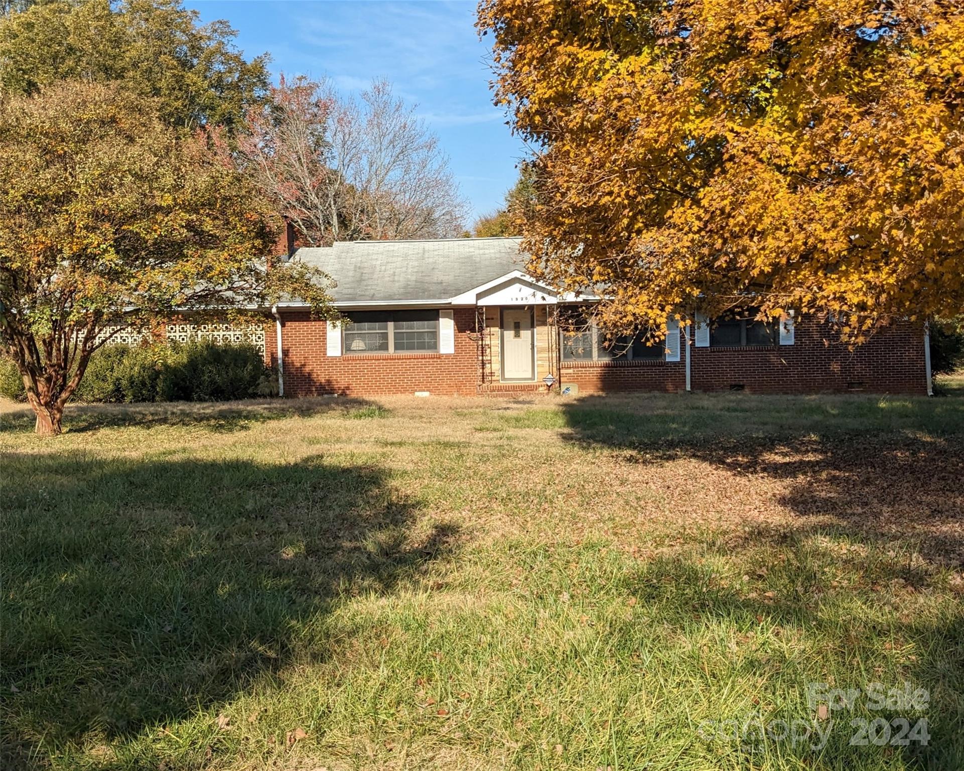 1320 Rhyne Road Charlotte, NC 28214 - Photo 1 of 10 Gallery Image 1