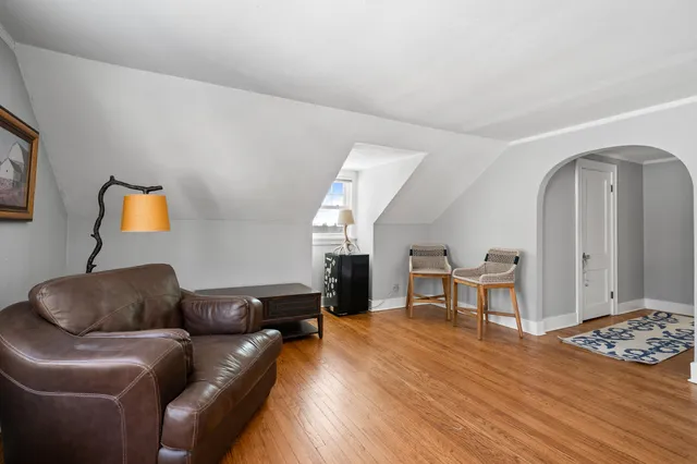 $995,000 | 1076 Shabbona Drive, Fontana, WI 53125