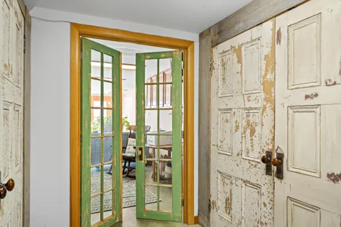 $995,000 | 1076 Shabbona Drive, Fontana, WI 53125