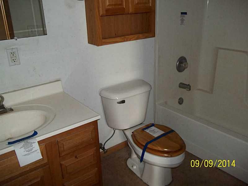 5142 New Carlisle Springfield, OH 45504 - Photo 8 of 17