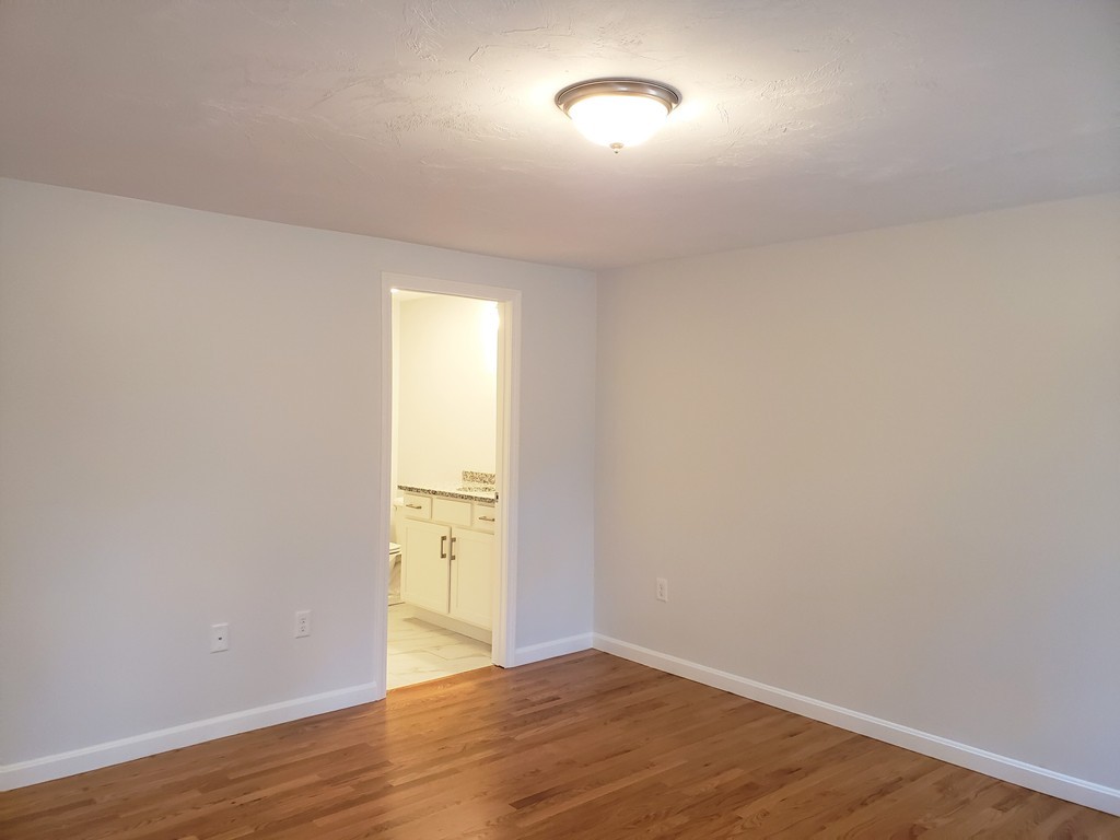 17 Spring Avenue, Unit 17 Wareham, MA 02571 - Photo 9 of 15 Gallery Image 9