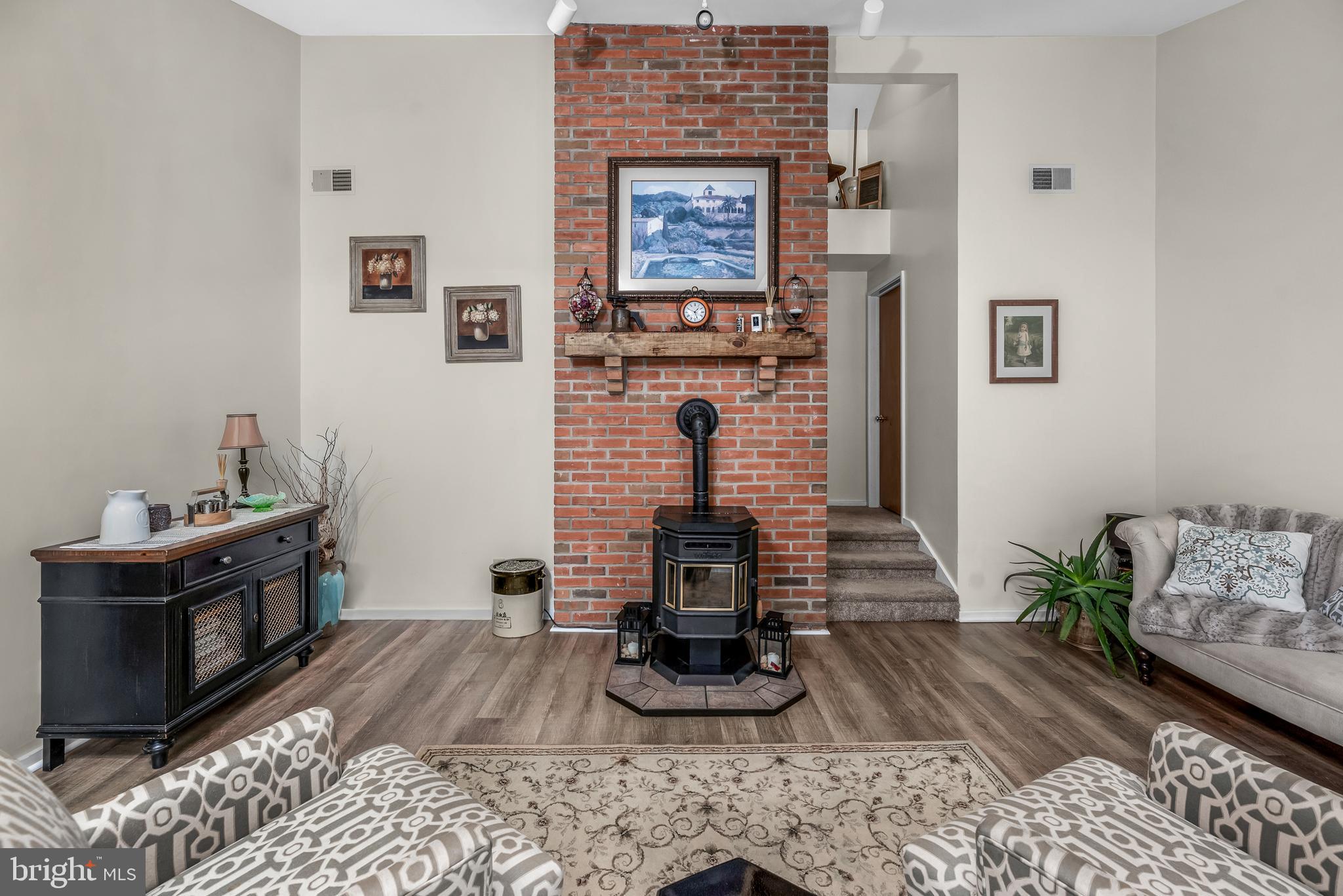 2132 Bustard Road Lansdale, PA 19446 - Photo 10 of 29 Gallery Image 10