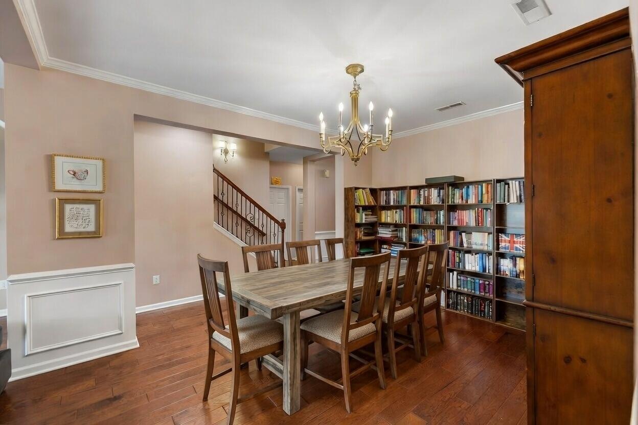 1608 Jorrington Street Mount Pleasant, SC 29466 - Photo 7 of 49 1608 J Dining room