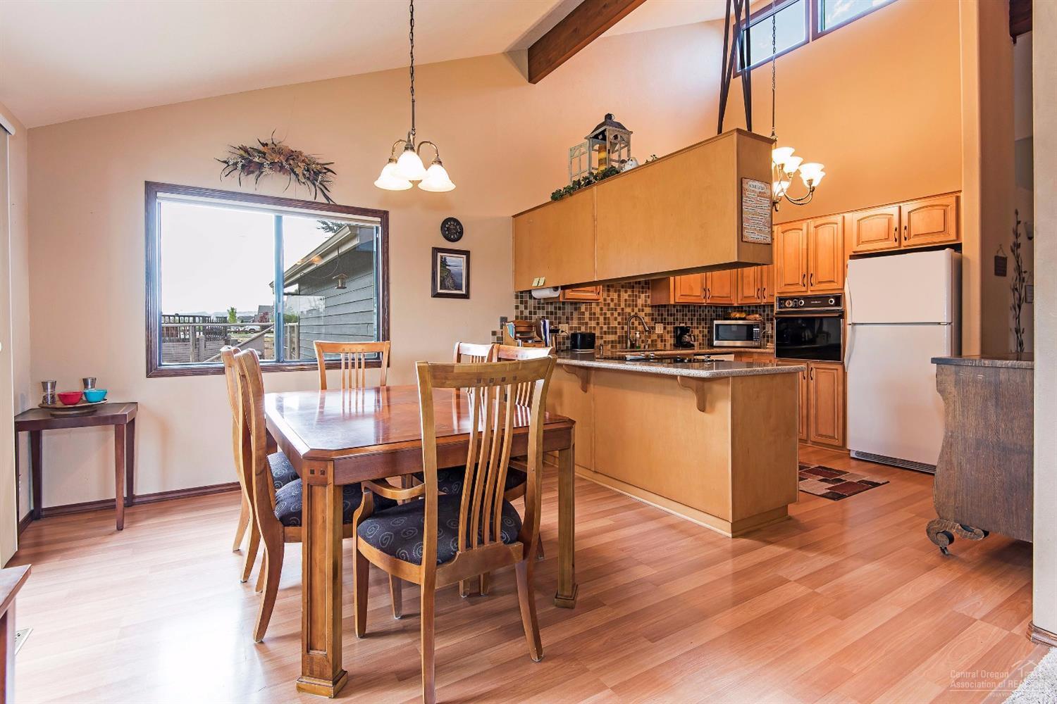 62570 Eagle Road Bend, OR 97701 - Photo 6 of 25 Additional Photo