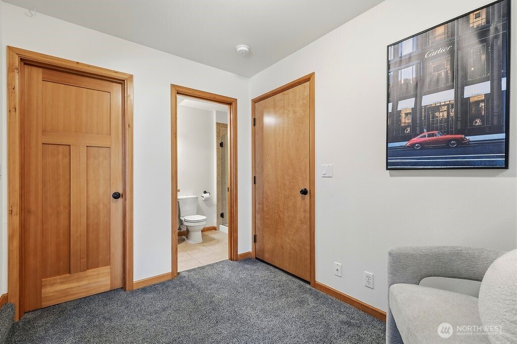 806 North 49th Street Seattle, WA 98103 - Photo 21 of 28