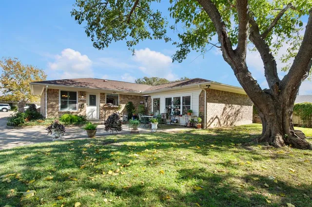 $449,000 | 9073 Hillside Drive, Frisco, TX 75033