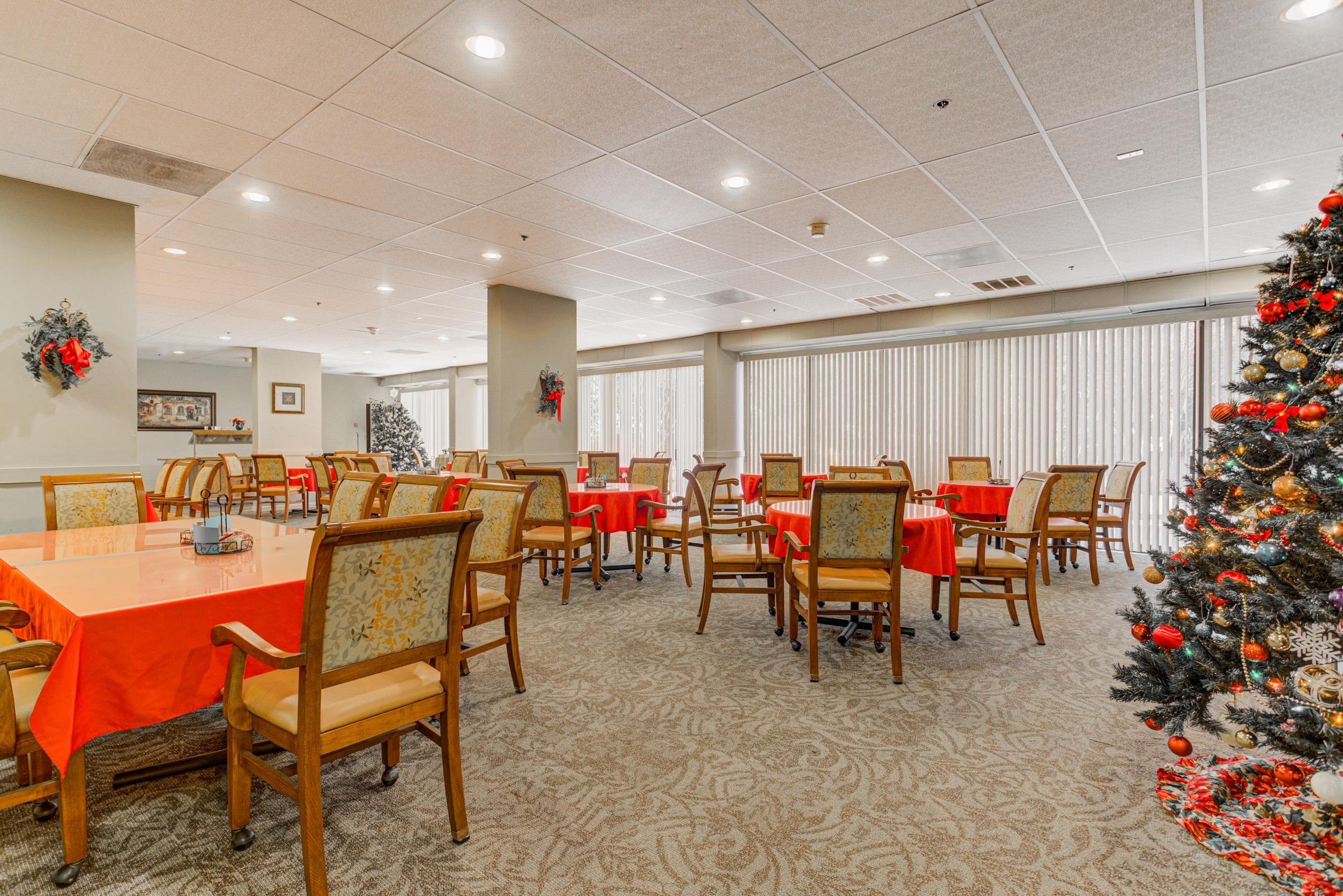 5013 Scheibler Road, Unit C1 Memphis, TN 38128 - Photo 28 of 36 Dining space with light colored carpet, a paneled ceiling, and recessed lighting