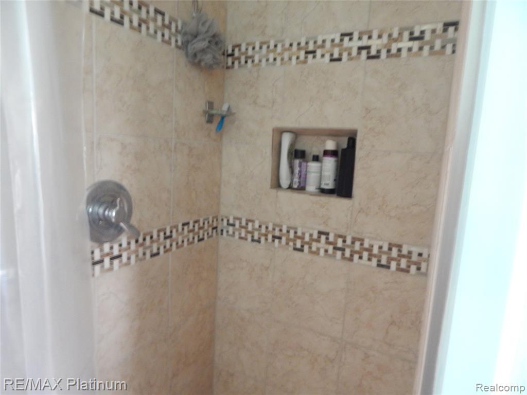 2025 West Rose Center Road Holly, MI 48442 - Photo 58 of 68 Gallery Image 58