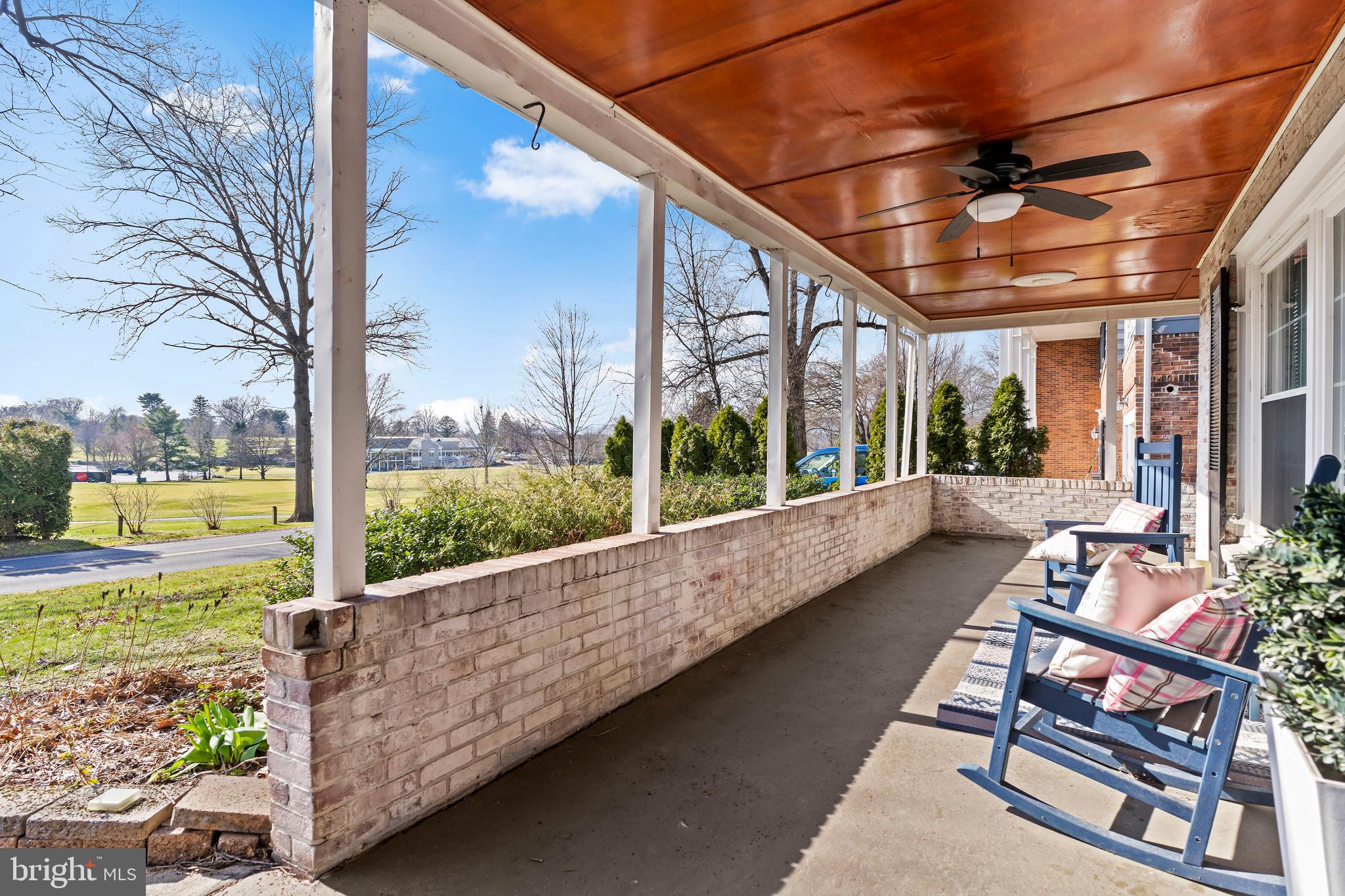 425 Country Club Road Camp Hill, PA 17011 - Photo 5 of 38