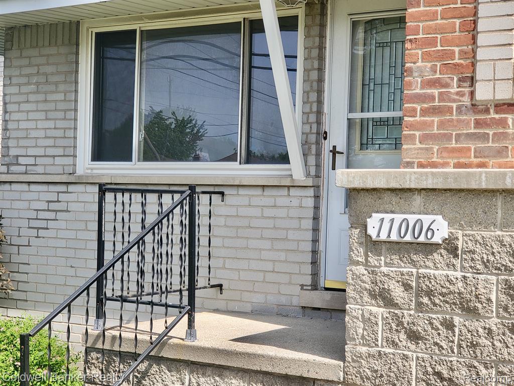 11006 Middlebelt Road Livonia, MI 48150 - Photo 2 of 13