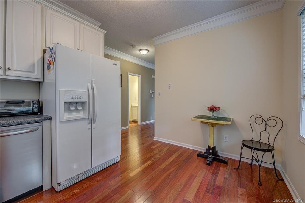 12634 Cardinal Point Road, Unit L50 Charlotte, NC 28269 - Photo 12 of 20 Gallery Image 12