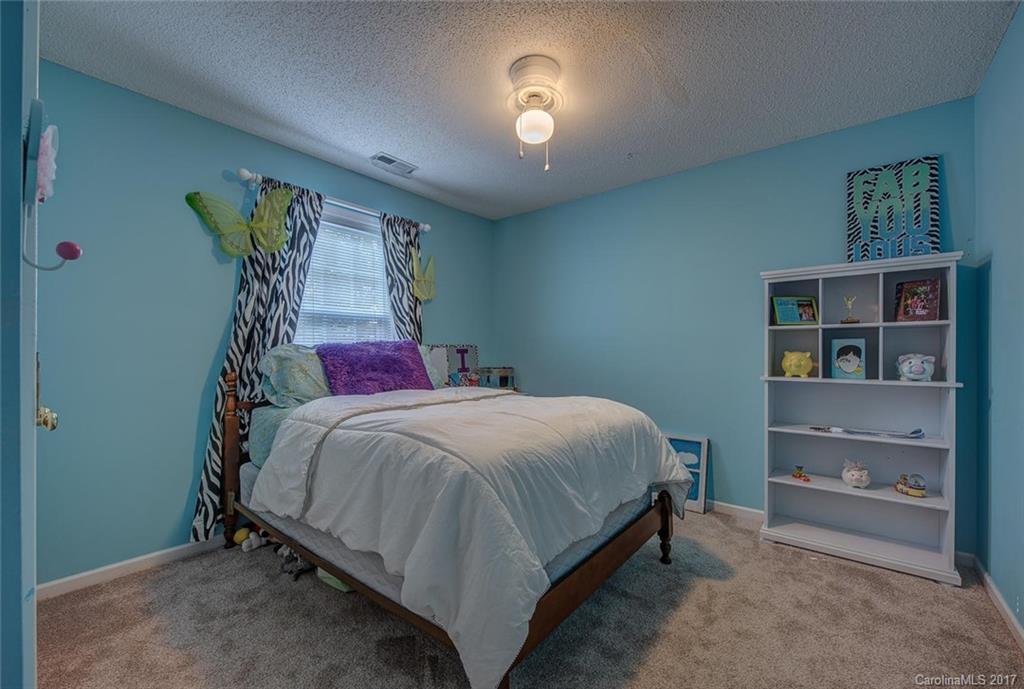 12634 Cardinal Point Road, Unit L50 Charlotte, NC 28269 - Photo 15 of 20 Gallery Image 15
