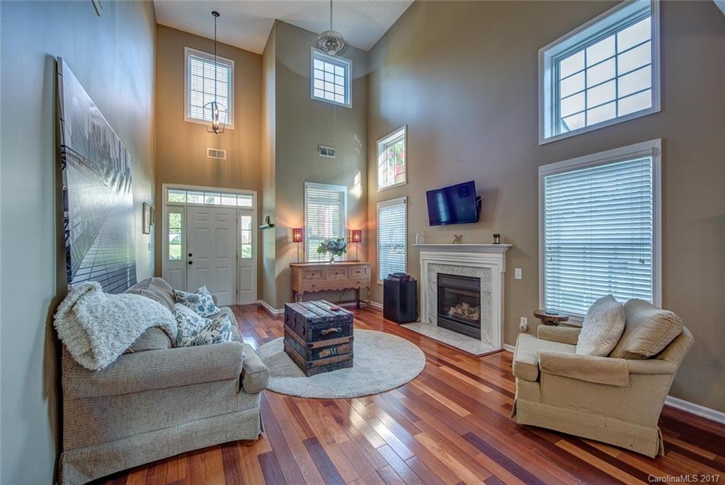 12634 Cardinal Point Road, Unit L50 Charlotte, NC 28269 - Photo 4 of 20 Gallery Image 4