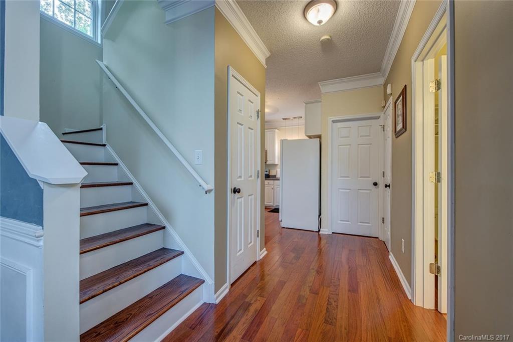 12634 Cardinal Point Road, Unit L50 Charlotte, NC 28269 - Photo 9 of 20 Gallery Image 9