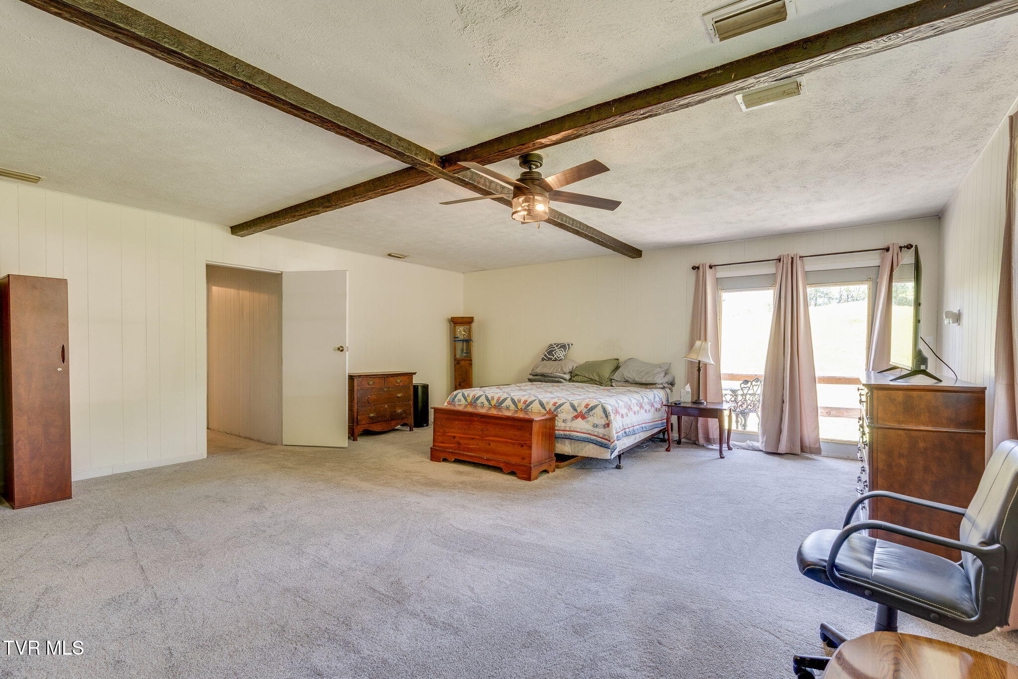 2251 Siam Road Elizabethton, TN 37643 - Photo 16 of 36 015