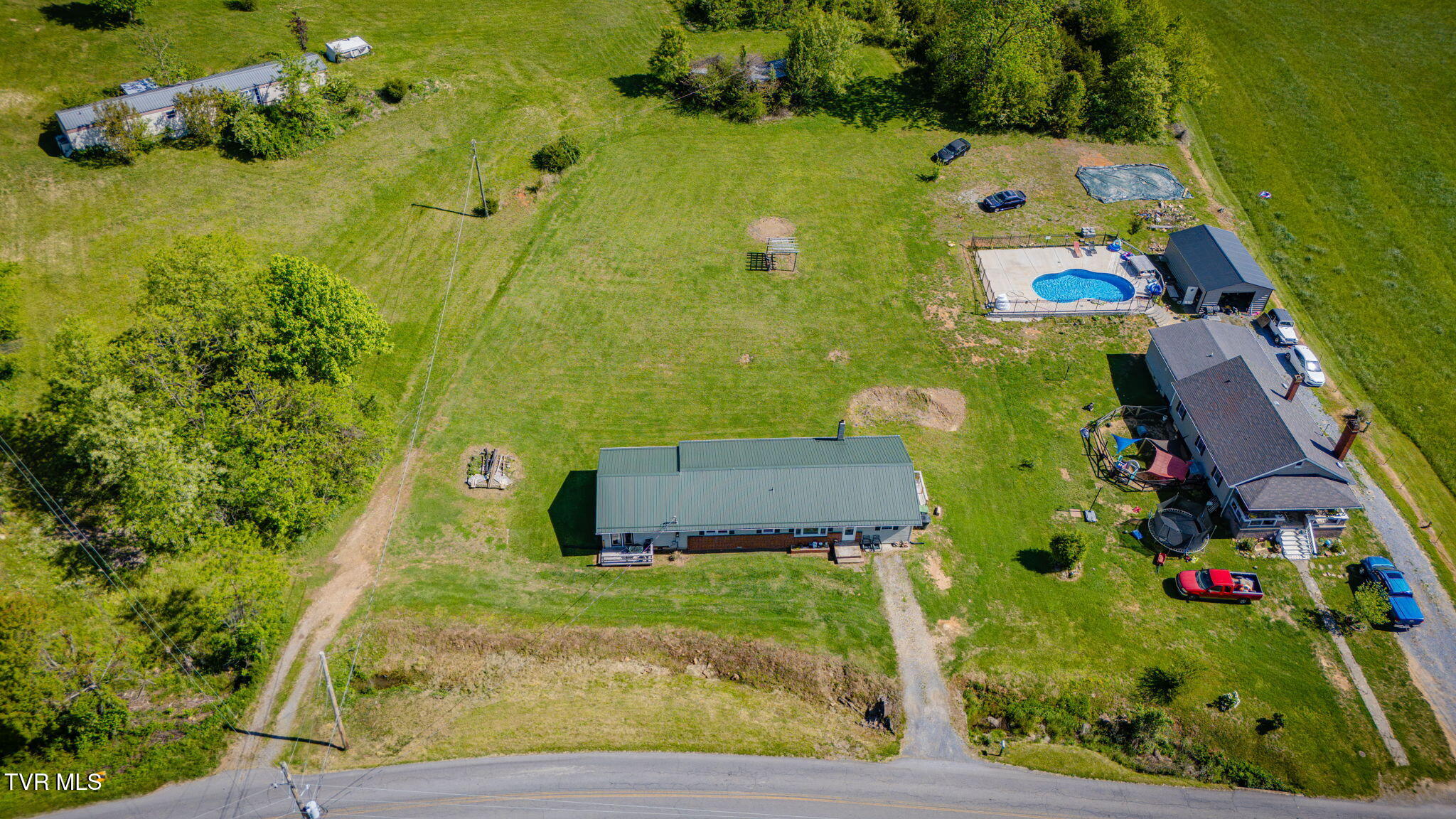 2251 Siam Road Elizabethton, TN 37643 - Photo 31 of 36 101