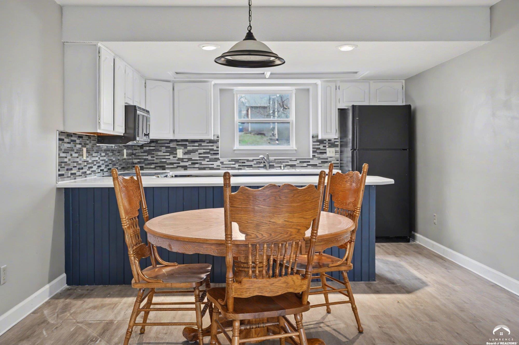 1011 Lakecrest Road Lawrence, KS 66049 - Photo 15 of 37