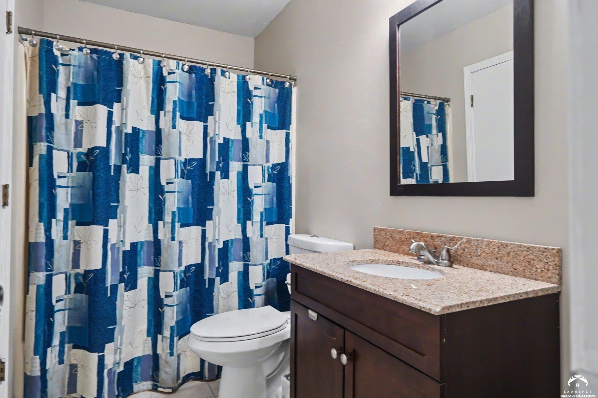 1011 Lakecrest Road Lawrence, KS 66049 - Photo 16 of 37