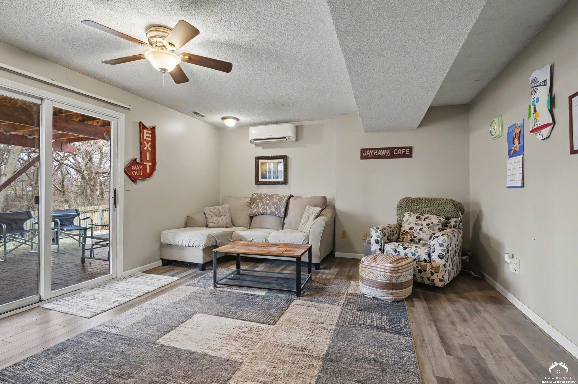 1011 Lakecrest Road Lawrence, KS 66049 - Photo 19 of 37