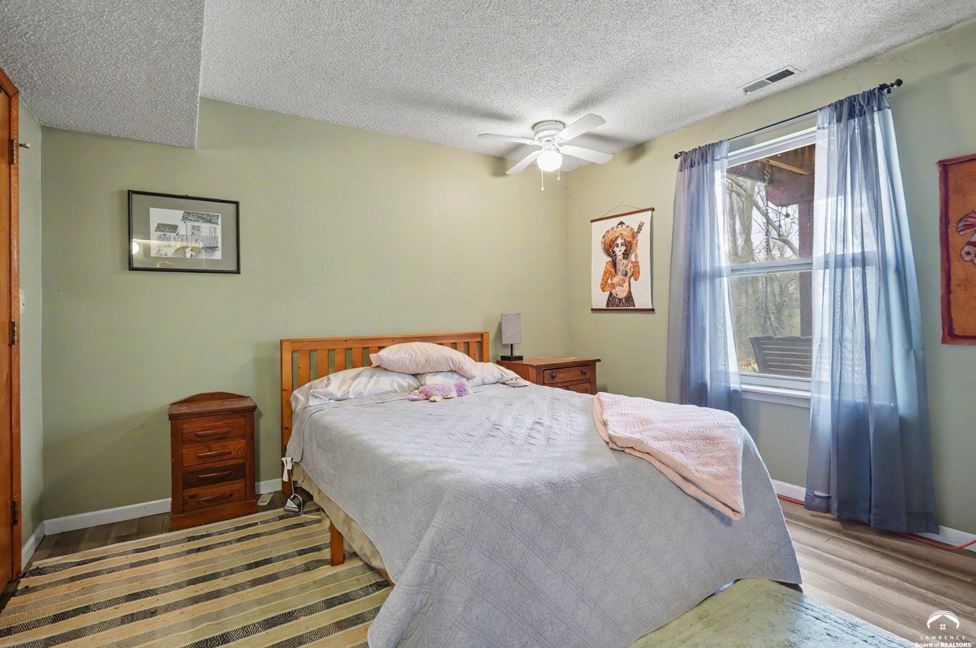 1011 Lakecrest Road Lawrence, KS 66049 - Photo 25 of 37