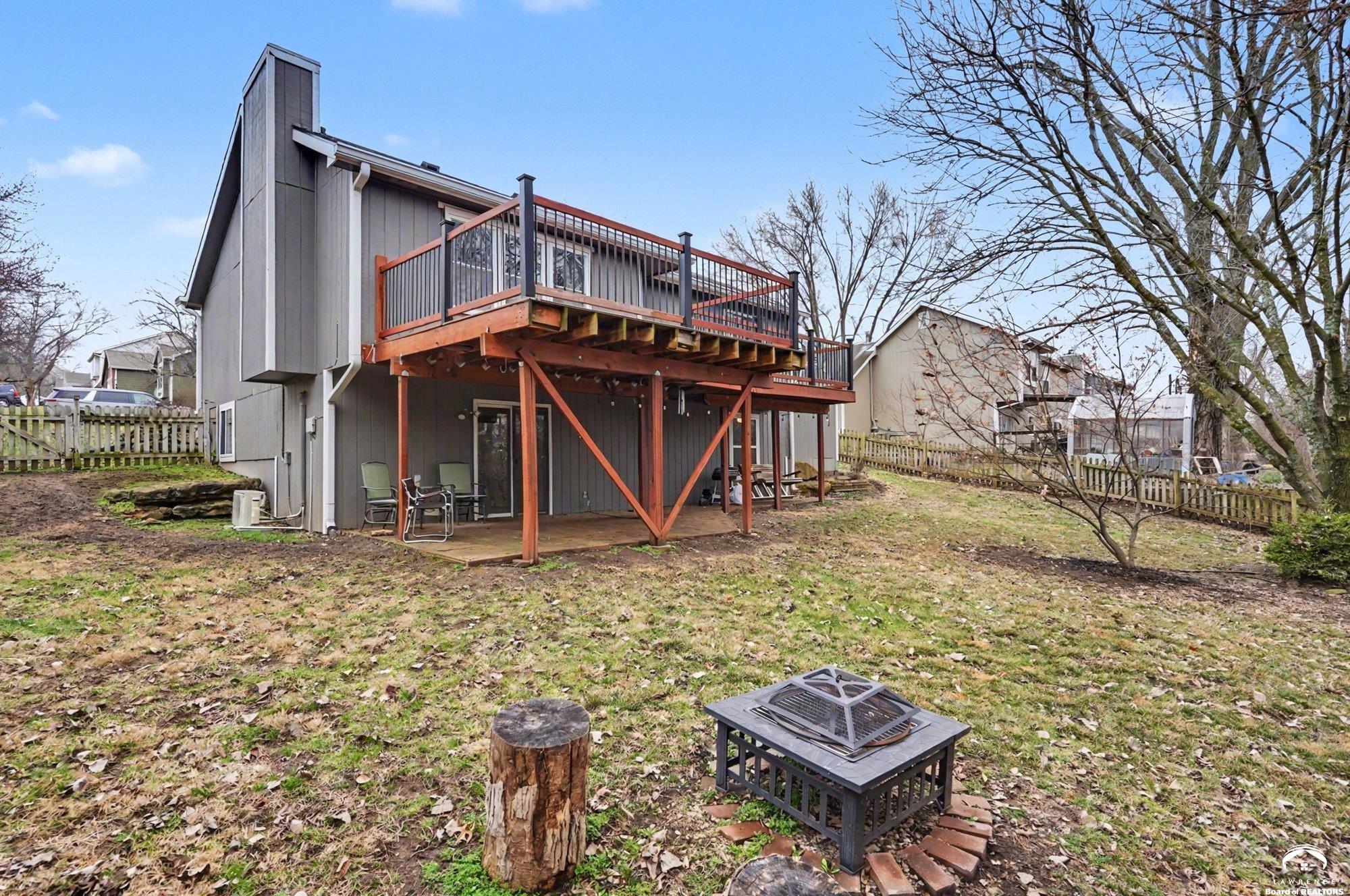 1011 Lakecrest Road Lawrence, KS 66049 - Photo 28 of 37