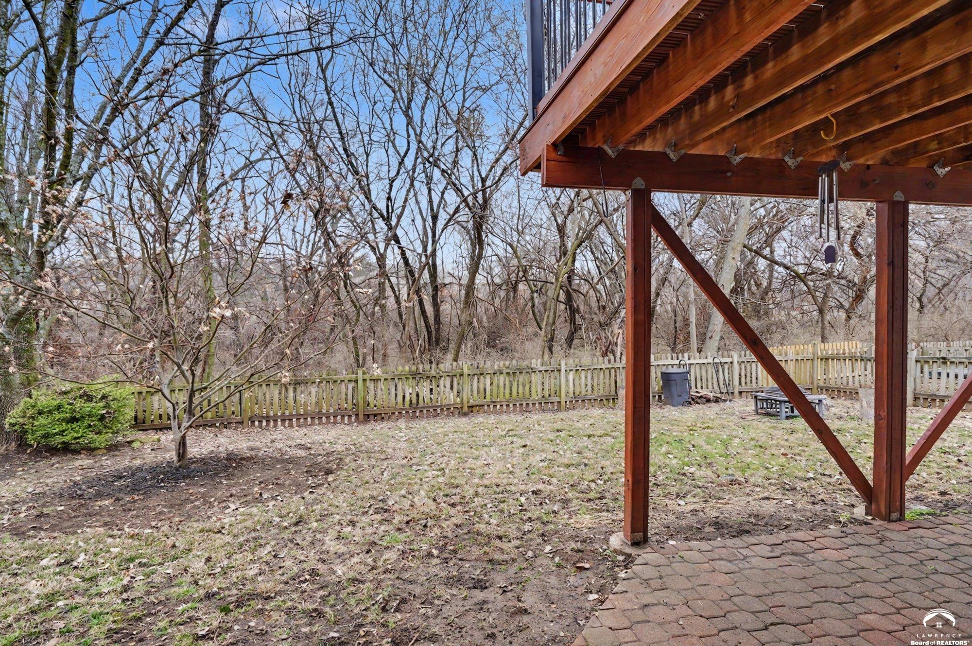 1011 Lakecrest Road Lawrence, KS 66049 - Photo 33 of 37