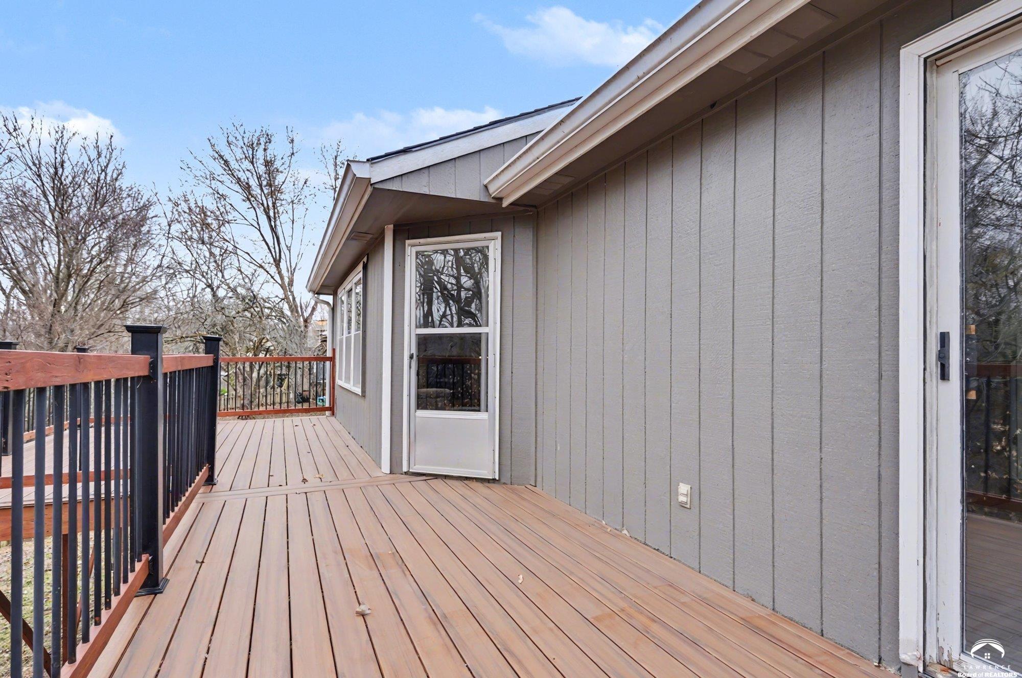 1011 Lakecrest Road Lawrence, KS 66049 - Photo 36 of 37