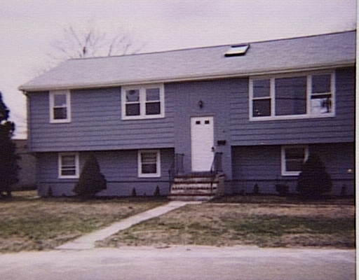 11 Sumner Street Hull, MA 02045 - Photo 1 of 1 Gallery Image 1