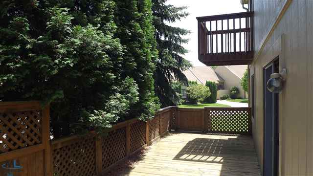 2223 Rochelle Park Drive Rochester, MI 48309 - Photo 12 of 12 Private Decks