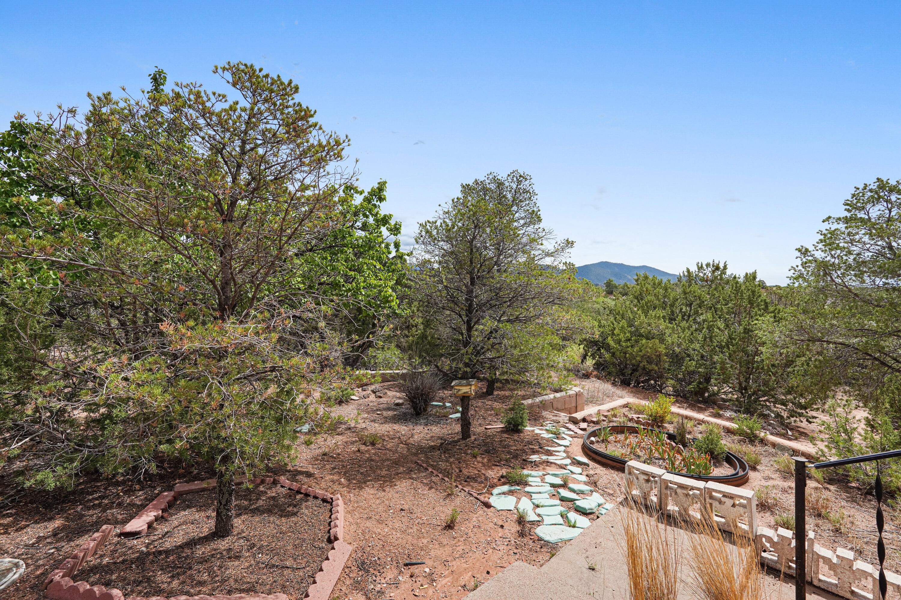 1023 Bishops Lodge Road Santa Fe, NM 87501 - Photo 27 of 28 Gallery Image 27