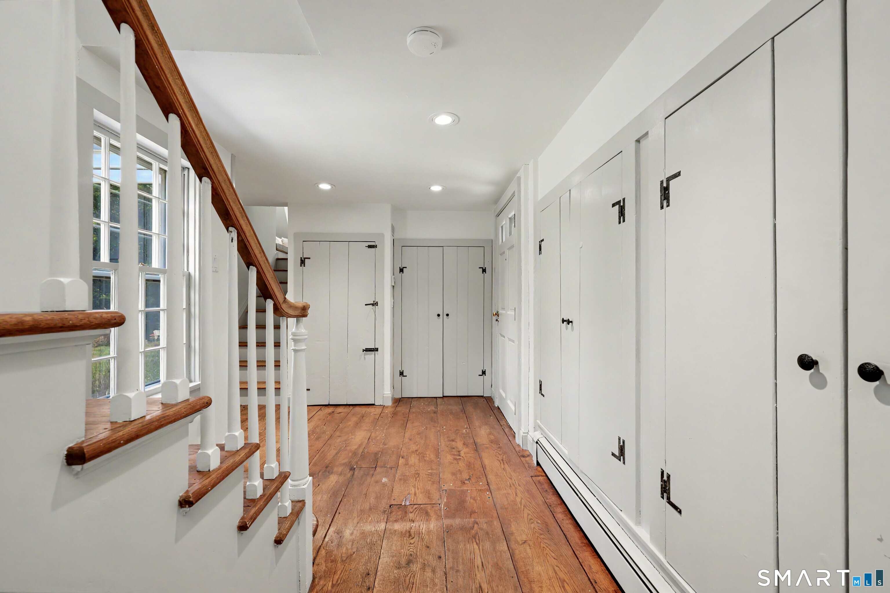 183 Range Road Wilton, CT 06897 - Photo 18 of 40 Mud room with separate entrance has loads of storage space