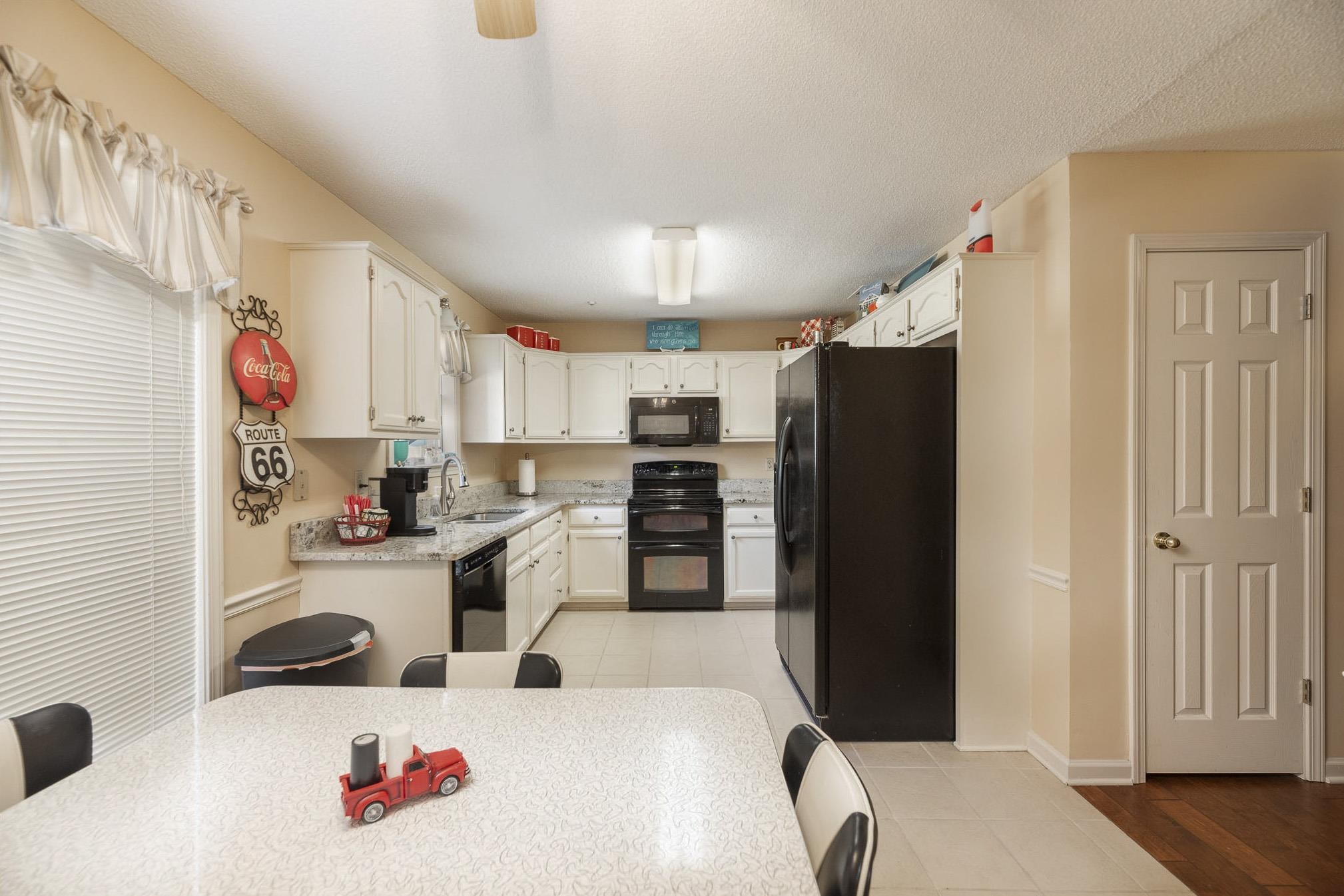 6595 Mt Palomar Drive Bartlett, TN 38134 - Photo 10 of 27